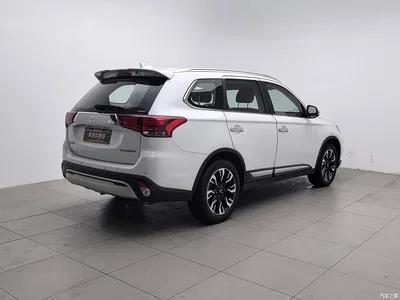 2019 Mitsubishi Outlander 2.4L 4WD Deluxe Edition 7-Seater China VI, фото 2, лот 10828178