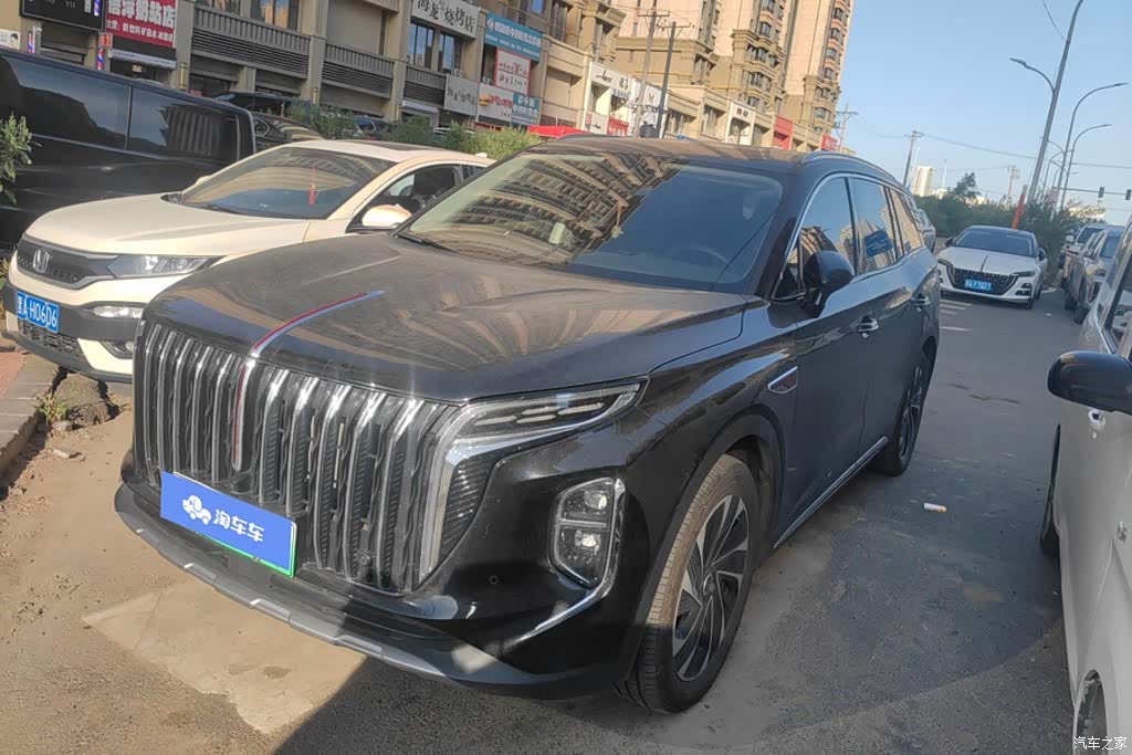 2024 Hongqi HS7 PHEV 2.0T PHEV 2WD Flagship 7-seater, фото 1, лот 10361075