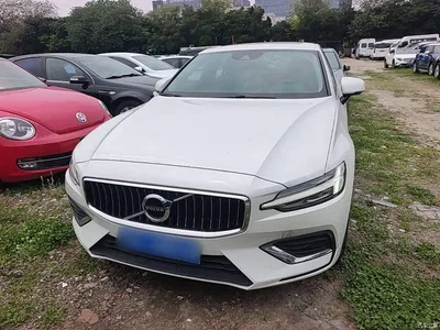 2021 Volvo S60 T4 Smart Elite Luxury, фото 3, лот 10366751