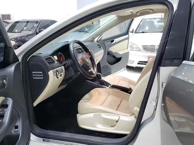 2014 Volkswagen Sagitar Facelift 1.6L Automatic Comfort, фото 4, лот 10458212