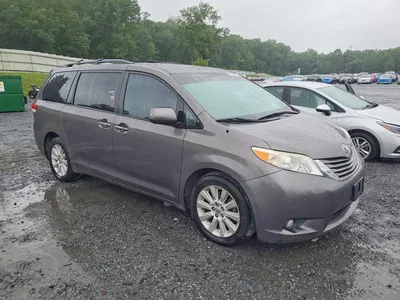 2013 TOYOTA SIENNA XLE 7-PASSENGER, фото 4, лот 10544549