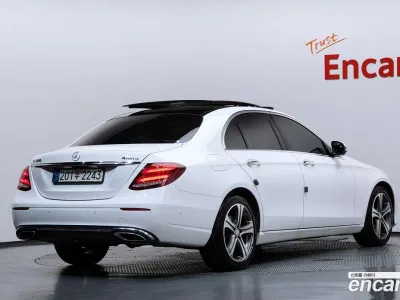 2017 Mercedes-Benz E-Class E300 4MATIC Avnatgarde, фото 2, лот 10781111
