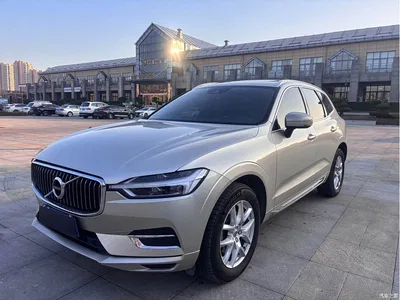 2021 Volvo XC60 T5 AWD Momentum, фото 1, лот 10365729