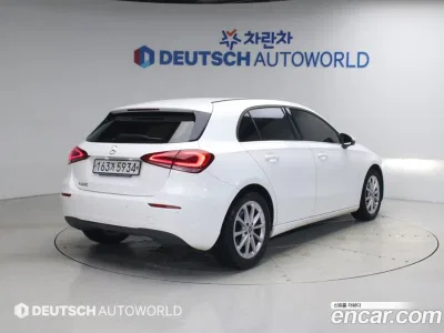 2019 Mercedes-Benz A-Class A220 Hatchback, фото 1, лот 10040700