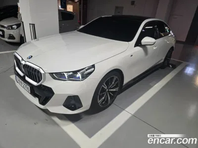 2025 BMW 5-Series 530i xDrive M Sport, фото 2, лот 10206384