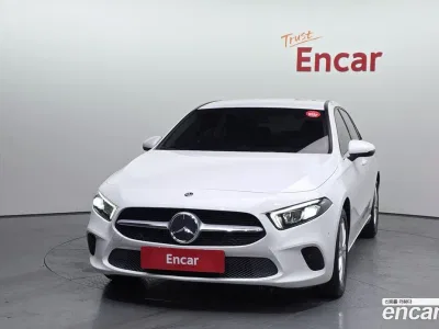 2019 Mercedes-Benz A-Class A220 Hatchback, фото 2, лот 10041716