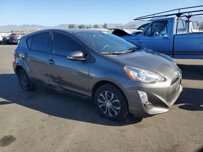 2016 TOYOTA PRIUS C ONE, фото 4, лот 11578163