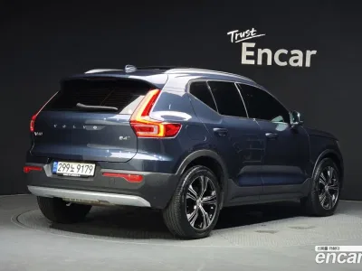 2022 Volvo XC40 B4 Inscription, фото 2, лот 10121919