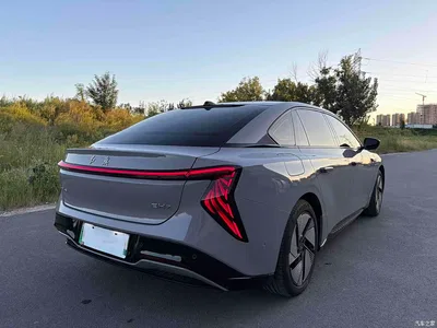 2025 Hongqi EH7 640 AWD Smart Selection Edition, фото 4, лот 10287340