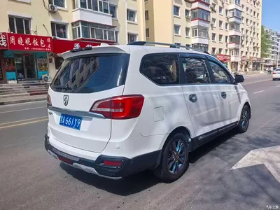 2016 Baojun 730 1.5L Manual Luxury 7-seater, фото 4, лот 11163544