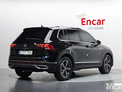 2022 Volkswagen Tiguan 2.0 TDI Premium, фото 2, лот 10218749