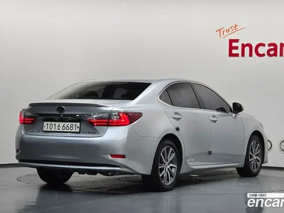 2017 Lexus ES 300h premium, фото 2, лот 10121280