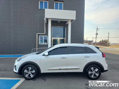 2020 Kia Niro 1.6 HEV, фото 4, лот 10079979