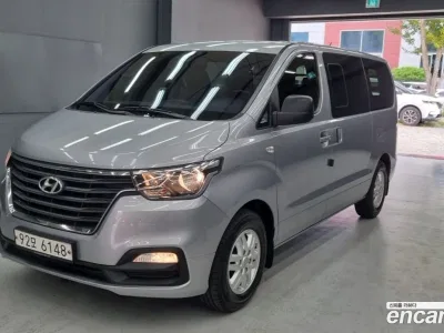 2021 Hyundai Starex Van 5-Seater, фото 3, лот 10231325