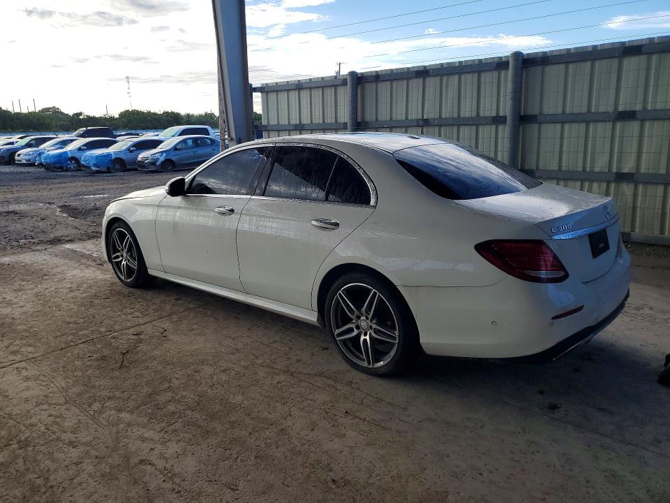 2017 MERCEDES-BENZ E 300, фото 2, лот 11176221