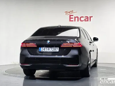 2024 BMW 5-Series 520i, фото 4, лот 10519625