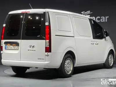 2023 Hyundai Staria Cargo 3-Seater, фото 2, лот 10525054