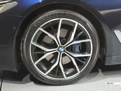2021 BMW 5-Series 530i M Sport Package, фото 4, лот 10047264