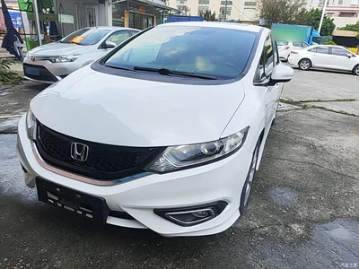 2016 Honda Jade 1.8L Automatic Comfort Elite Version 5-seater, фото 2, лот 10674868