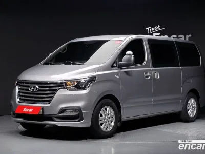 2021 Hyundai Starex Van 3-Seater, фото 1, лот 10160854