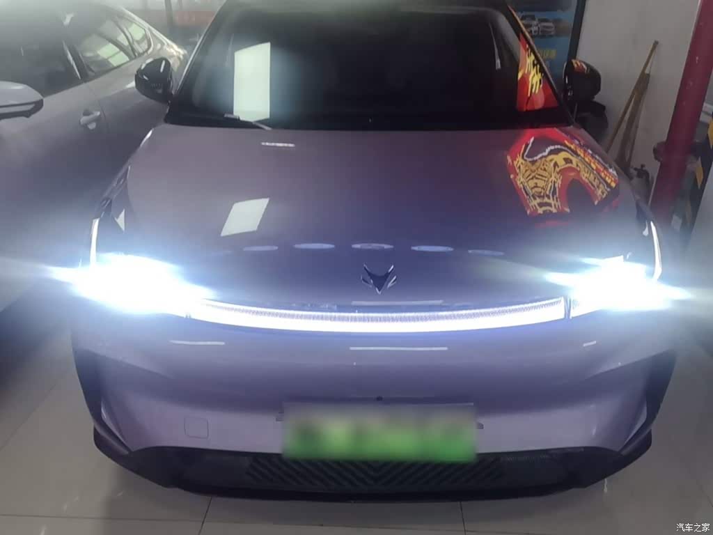2025 ARCFOX T1 425 Mid-range Version, фото 1, лот 11188192