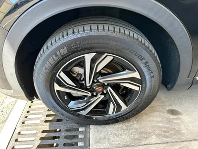 2022 Hongqi HS5 2.0T Smart Connect Premium Edition, фото 4, лот 11517497