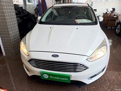 2015 Ford Focus Sedan EcoBoost 180 Automatic Flagship, фото 3, лот 10283462