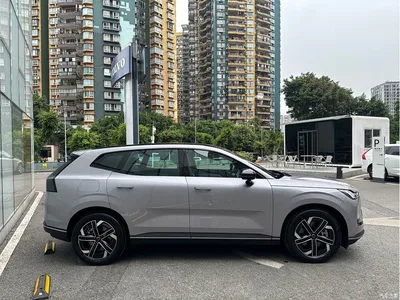 2026 Volvo XC70 Plug-in Hybrid AWD Extended Range Core, фото 4, лот 10357800