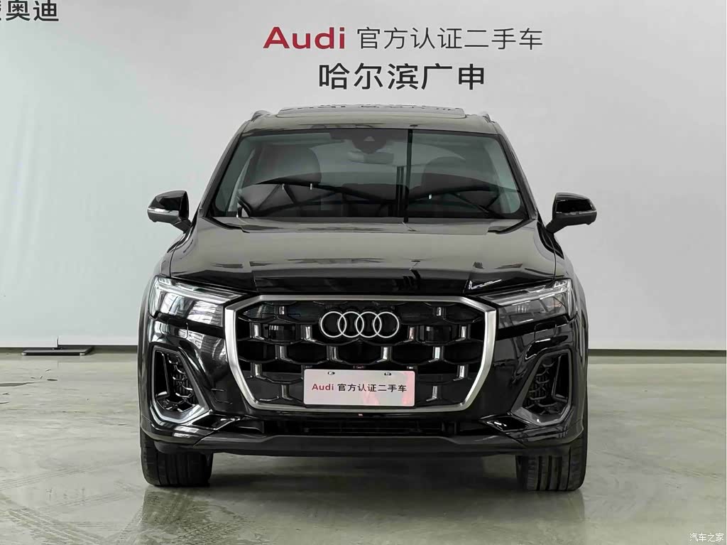 2025 Audi Q7 55 TFSI quattro S line Sport, фото 3, лот 11191647