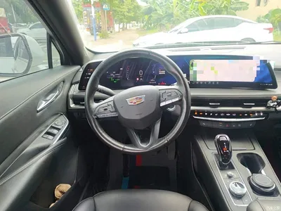2024 Cadillac XT4 28T 2WD Luxury, фото 3, лот 10386240