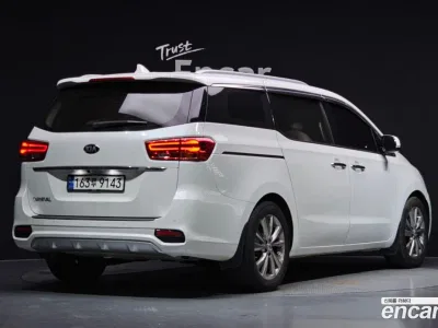 2019 Kia Canival 9-Seater Prstige, фото 2, лот 10766633