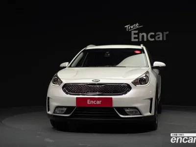 2017 Kia Niro Prestige, фото 3, лот 10848188