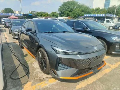 2024 Changan UNI-V 1.5T Deluxe, фото 3, лот 10249671