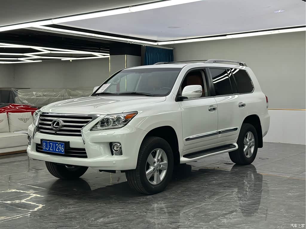 2013 Lexus LX 570, фото 1, лот 10435989
