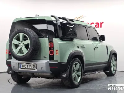 2023 Land Rover Defender 110 D300 75th Edition, фото 2, лот 10111963
