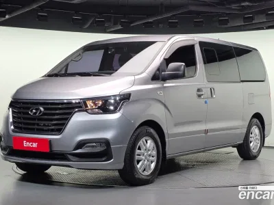 2018 Hyundai Starex Van 5-Seater, фото 1, лот 10336968