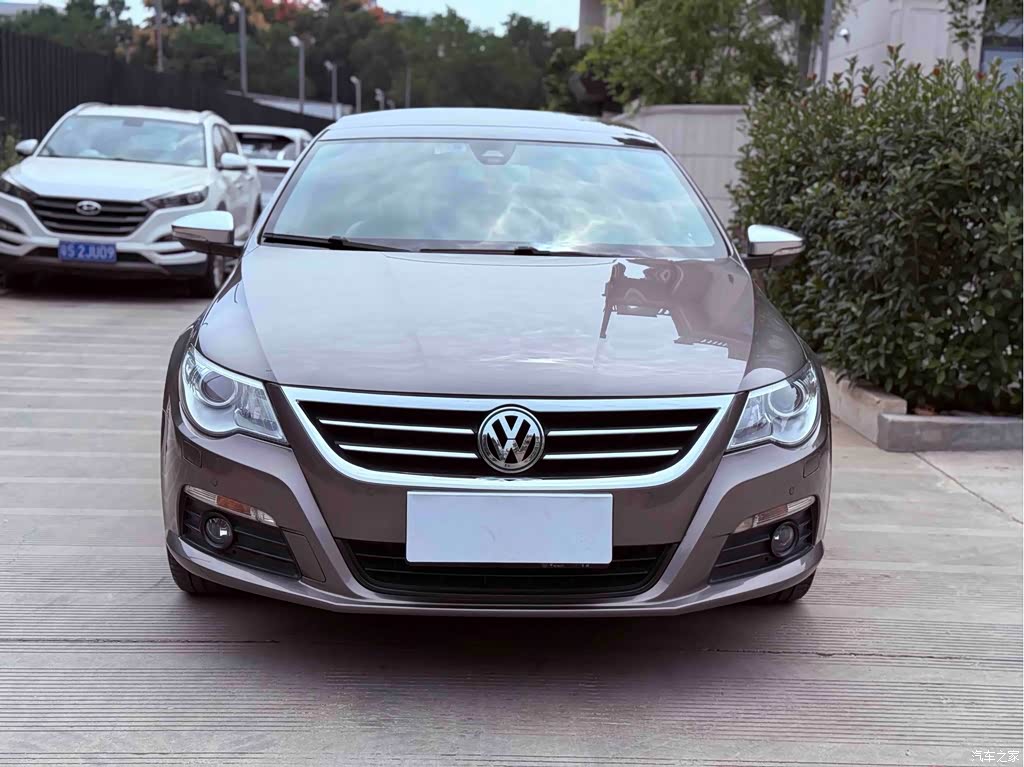 2012 Volkswagen FAW-Volkswagen CC Model 2.0TSI Luxury, фото 2, лот 11223476