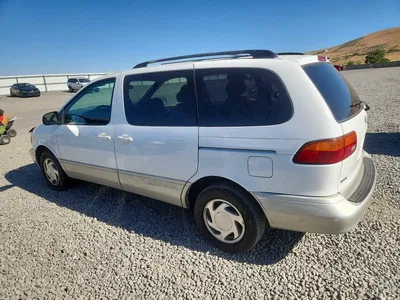 2000 TOYOTA SIENNA XLE, фото 2, лот 10983457