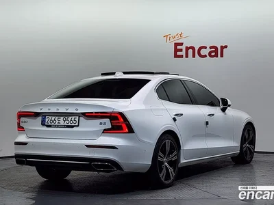 2022 Volvo S60 B5 Inscription, фото 2, лот 10121758