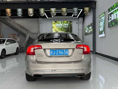 2015 Volvo S60 Plug-in Hybrid S60L E-Drive Hybrid T6 Intelligent Edition, фото 2, лот 10369017