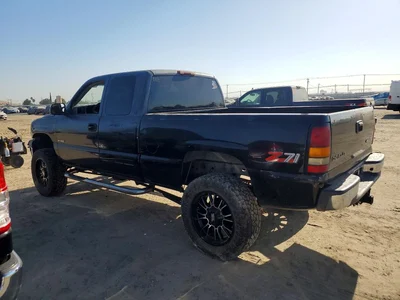 1999 CHEVROLET SILVERADO K1500, фото 2, лот 10976335