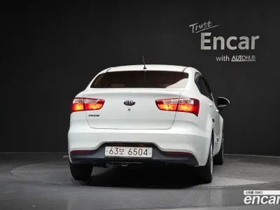 2015 Kia pride 4DR 1.4 MPI, фото 4, лот 10516168