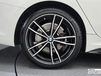 2020 BMW 3-Series 330e M Sport, фото 4, лот 10521735