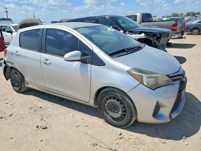 2015 TOYOTA YARIS 5-DOOR L, фото 4, лот 10526322