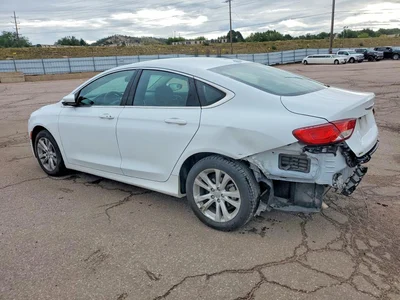 2016 CHRYSLER 200 LIMITED, фото 2, лот 11578026