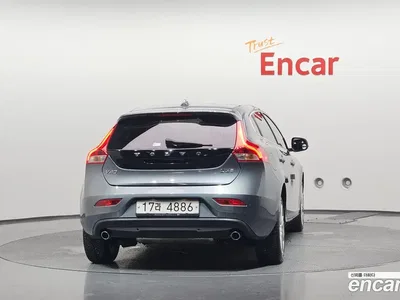 2018 Volvo V40 D3, фото 4, лот 10219602