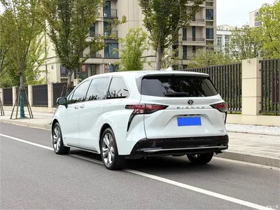 2024 Toyota Sienna 2.5L Hybrid Ultimate Premium Edition, фото 4, лот 10817239