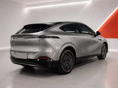 2025 XPeng G6 625 Long Range Max Tech Edition, фото 4, лот 10376270