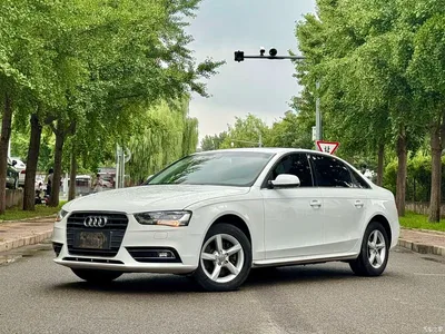 2012 Audi A4L 2.0 TFSI Auto Comfort, фото 1, лот 10437567
