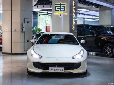 2017 Ferrari GTC4Lusso 3.9T V8, фото 2, лот 10263204